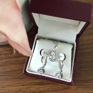 White sapphire earring and necklace set